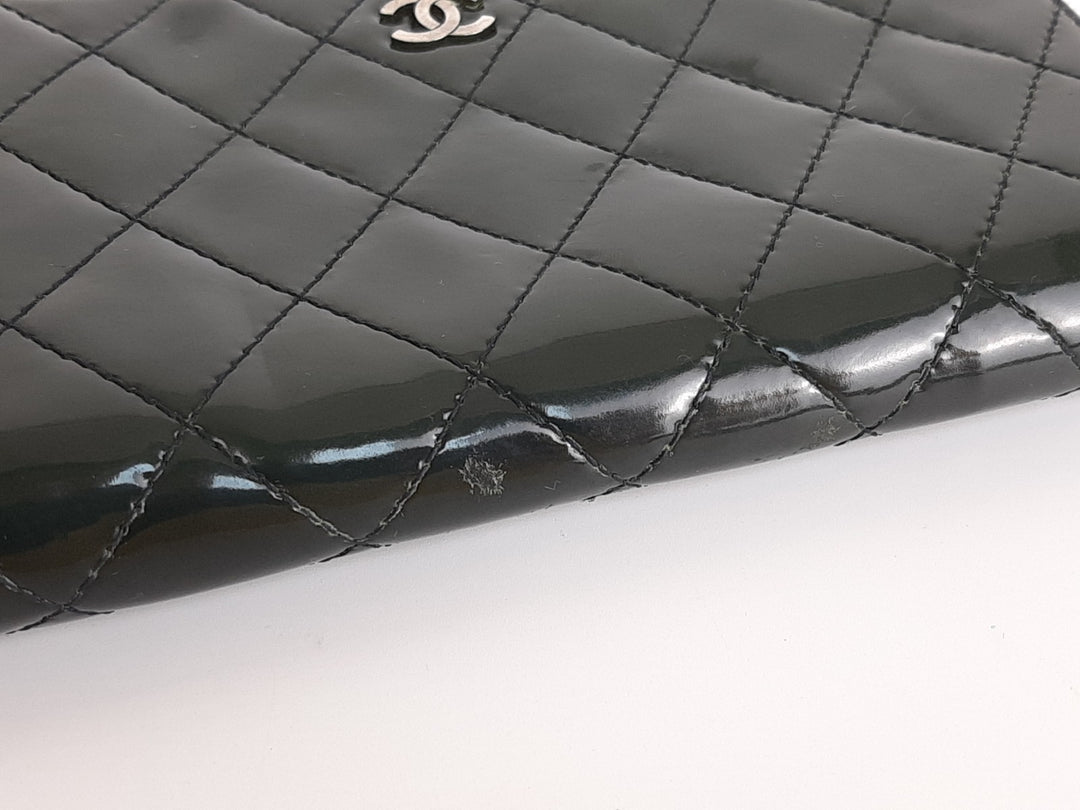 CHANEL Matelasse Quilted Navy Bkack Leather Zip Around Long Wallet CC Logo Used4