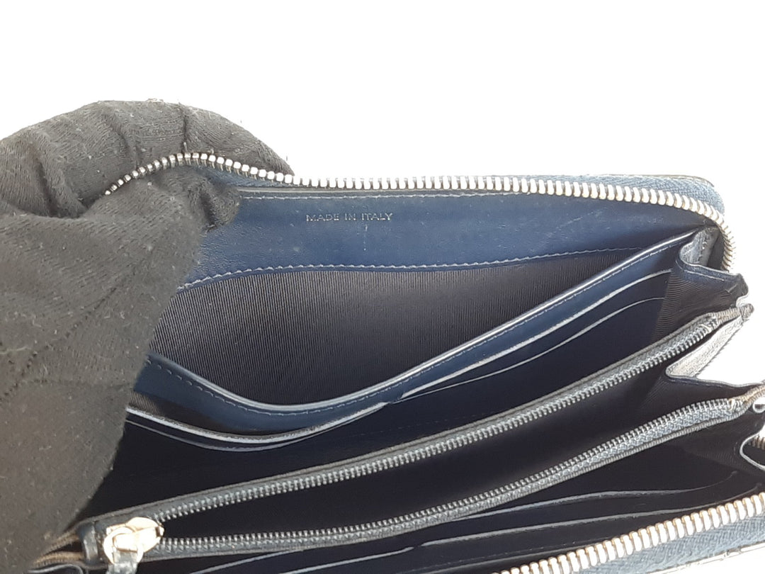 CHANEL Matelasse Quilted Navy Bkack Leather Zip Around Long Wallet CC Logo Used11