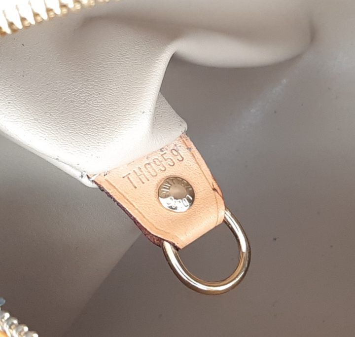Louis Vuitton Vernis Bedford Hand Bag M91006 Monogram Yellow TH095910