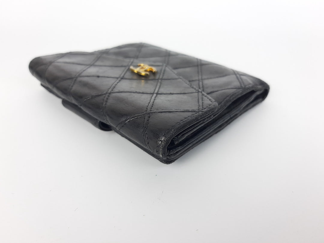 Chanel Bicolore Quilted Leather Folding Wallet Black CC Logo Silver5