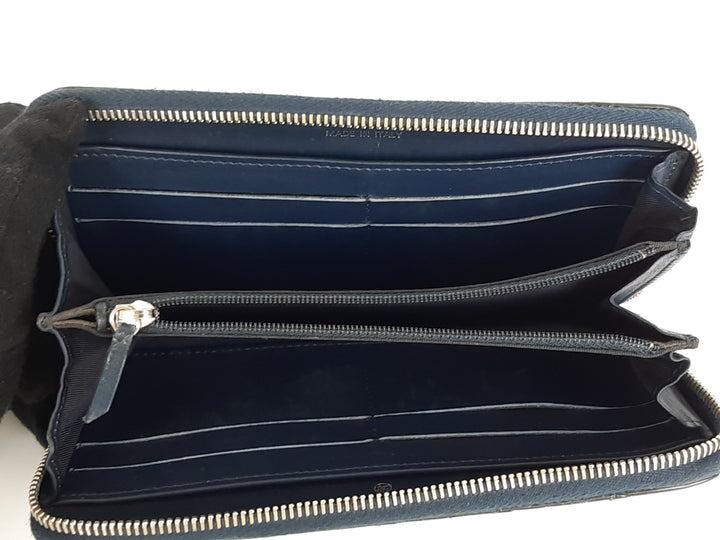 CHANEL Matelasse Quilted Navy Bkack Leather Zip Around Long Wallet CC Logo Used9