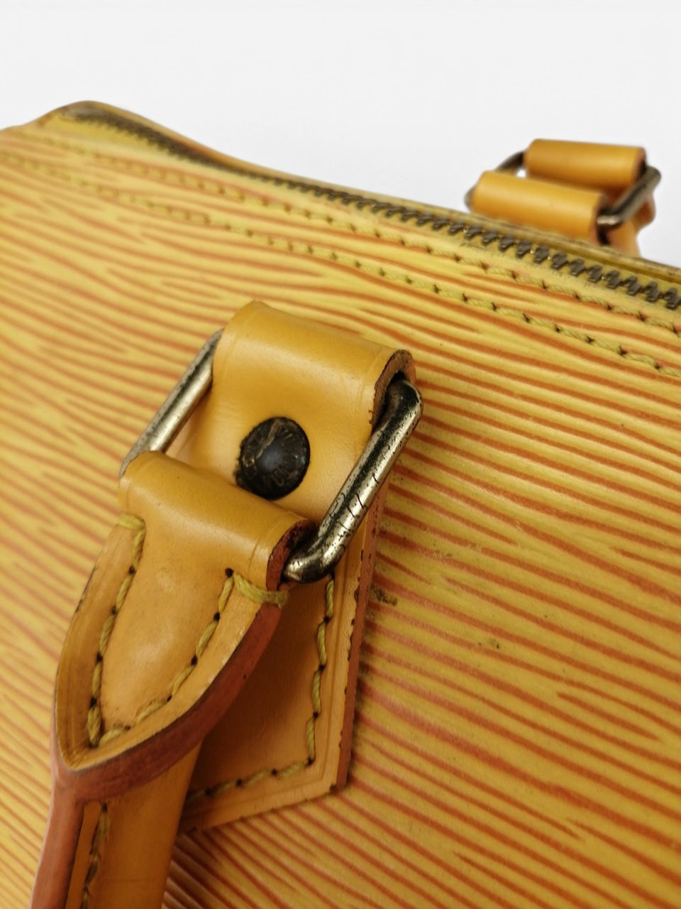 Louis Vuitton Handbag Speedy 25 Epi Leather M43019 Yellow Boston SP0956 Padlock7