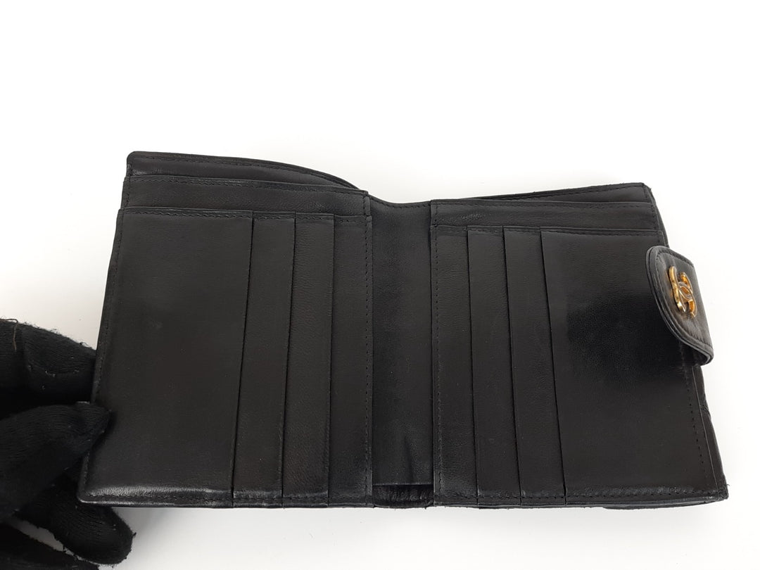Chanel Bicolore Quilted Leather Folding Wallet Black CC Logo Silver8