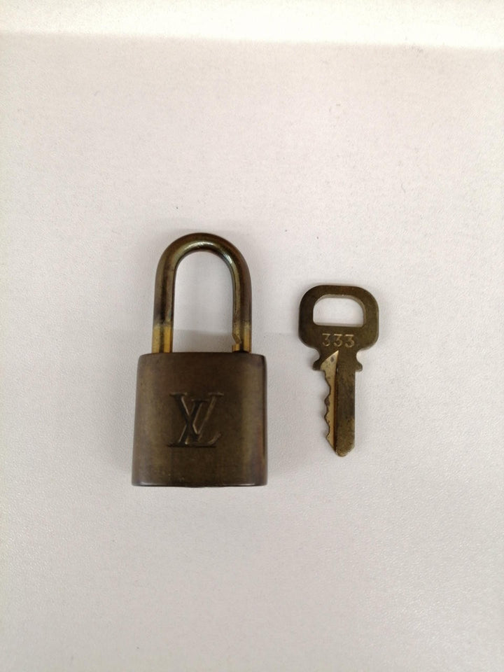 Louis Vuitton Handbag Speedy 25 Epi Leather M43019 Yellow Boston SP0956 Padlock13
