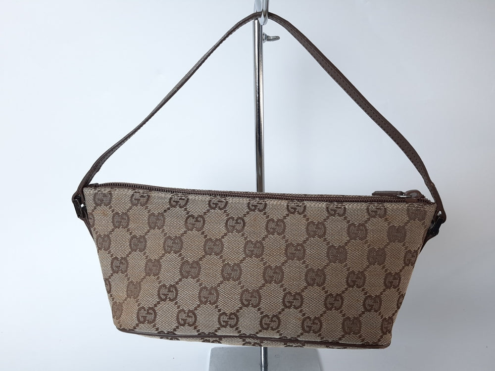 Gucci Bag Accessory Pouch Purse GG Canvas Beige Silver Hardware1