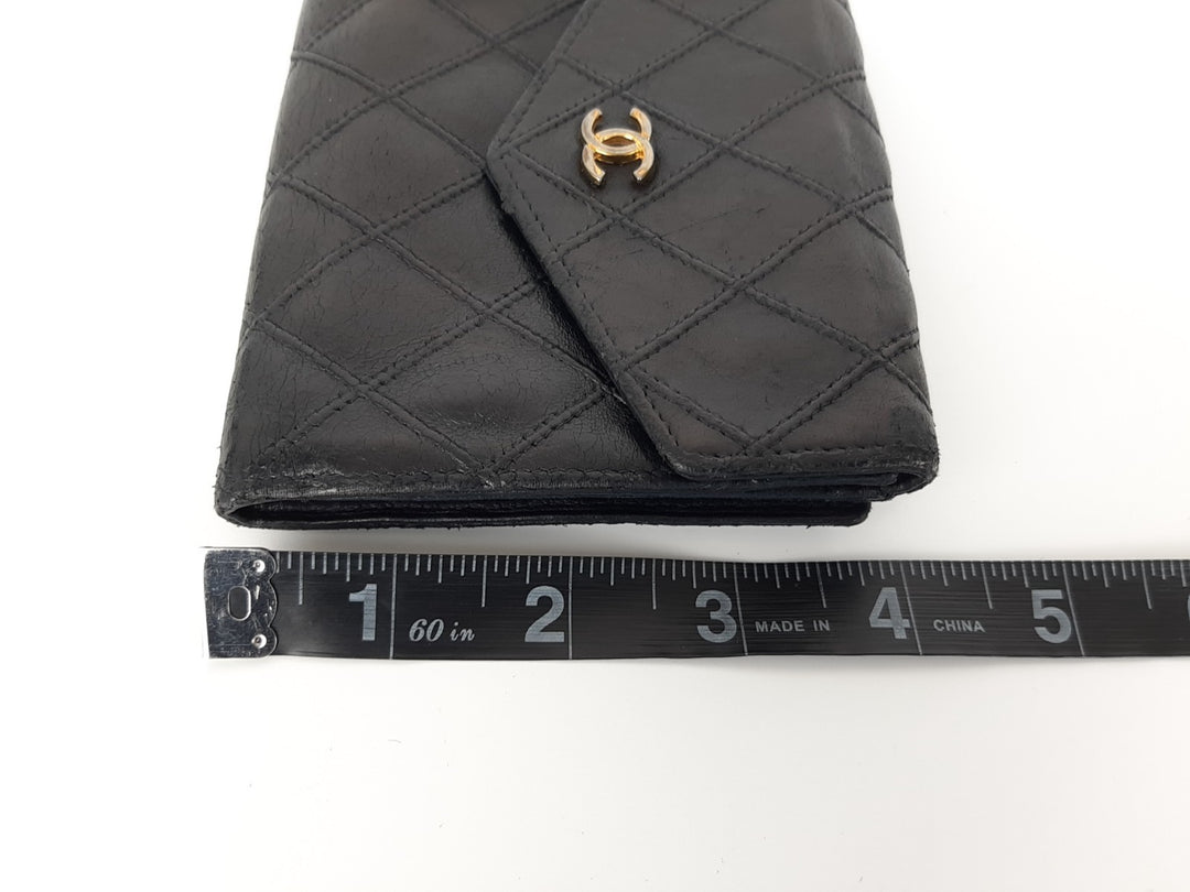 Chanel Bicolore Quilted Leather Folding Wallet Black CC Logo Silver9