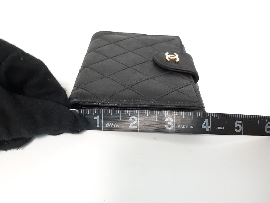 Chanel Quilted Leather Folding Wallet Black CC Logo Silver Guarantee Card8