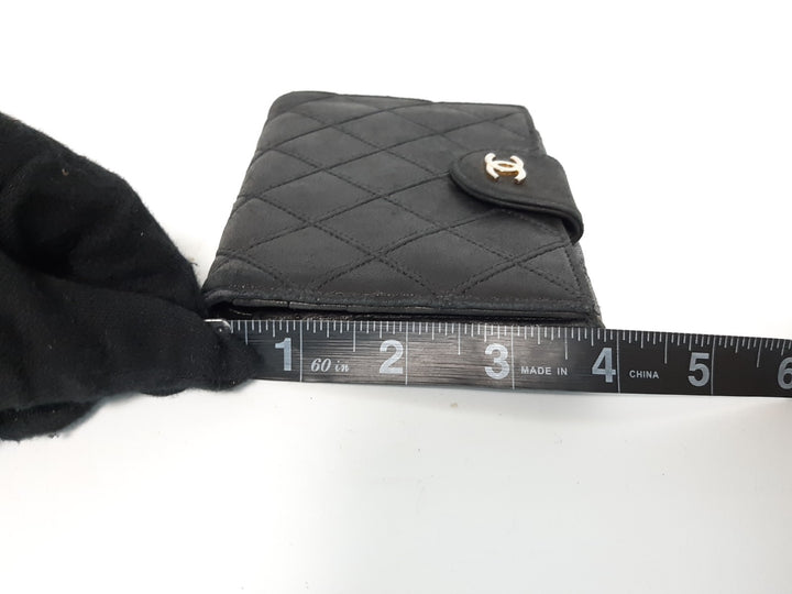 Chanel Quilted Leather Folding Wallet Black CC Logo Silver Guarantee Card8