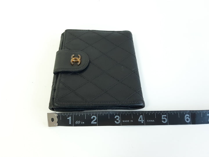 Chanel Bicolore Quilted Leather Folding Wallet Black CC Logo Silver9