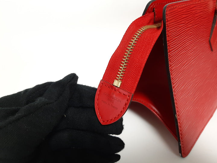 Louis Vuitton Sac Triangle Epi Handbag M52097 Red Gold Hardware MI09558