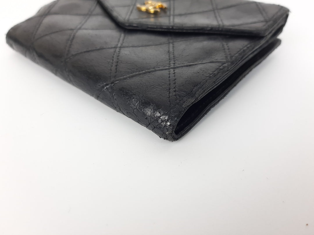 Chanel Bicolore Quilted Leather Folding Wallet Black CC Logo Silver3