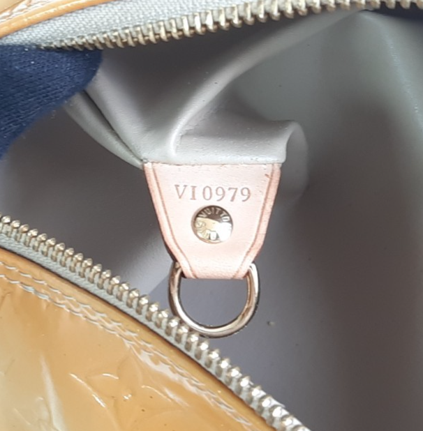 Louis Vuitton Vernis Bedford Hand Bag M91006 Vernis Monogram Yellow VI097915