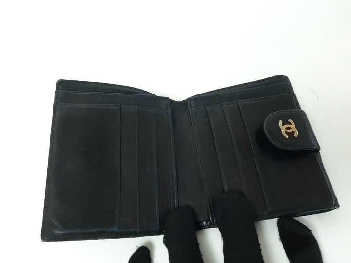 Chanel Bicolore Quilted Leather Folding Wallet Black CC Logo Silver6