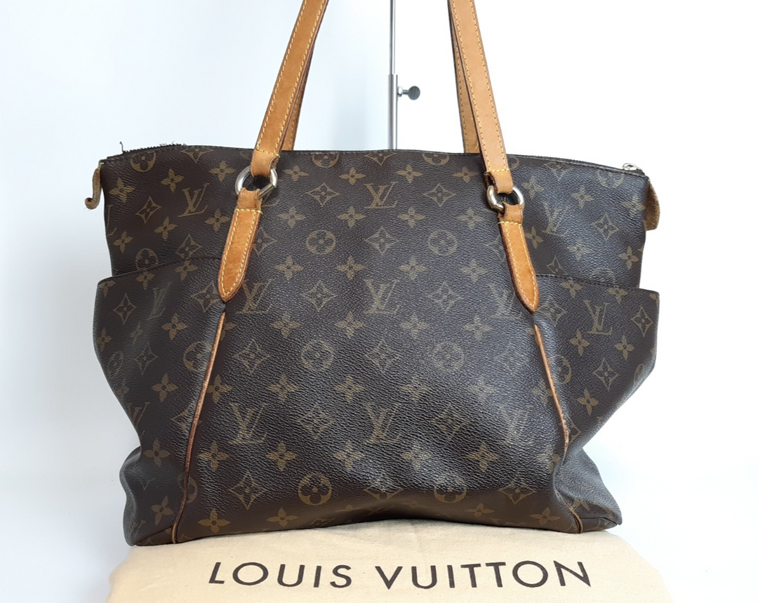 Louis Vuitton LV Shoulder Bag Totally PM Brown Monogram Dust Bag0