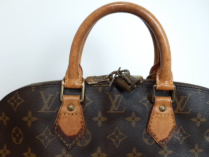 Louis Vuitton Monogram Alma Hand Bag Purse M51130 LV BA09471