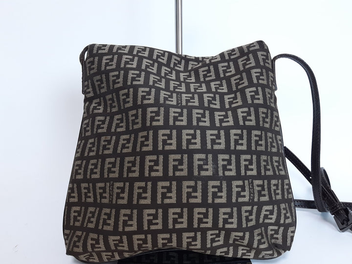 FENDI Zucca Mamma Baguette Shoulder Hand Bag Canvas Leather Brown4